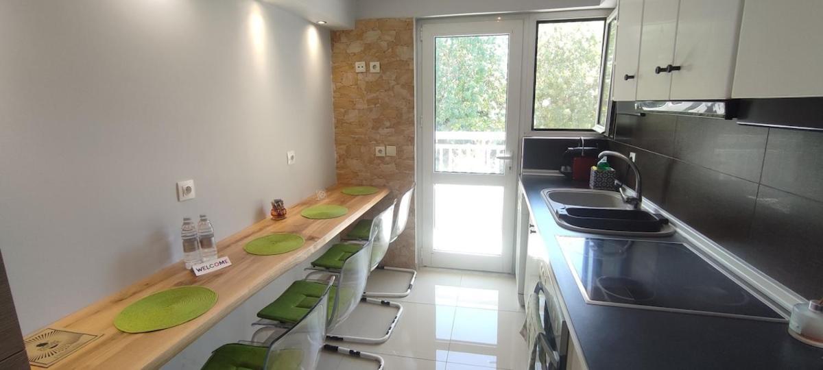 5- Luxury Suite For 4 In The Most Central Part Of Rhodes! Rhodes City ภายนอก รูปภาพ